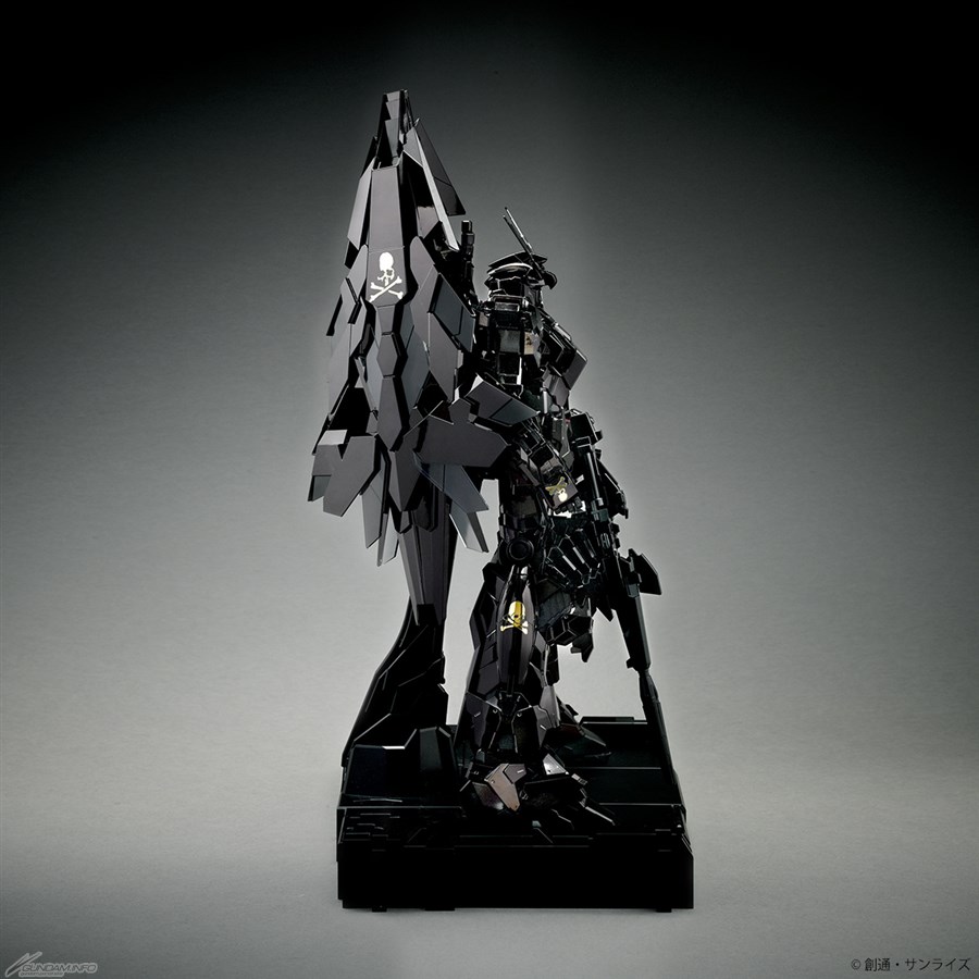 漆黒のカラーリング!「STRICT-G×mastermind JAPAN」コラボ 漆黒のカラーリング!「STRICT-G×mastermind JAPAN」コラボ