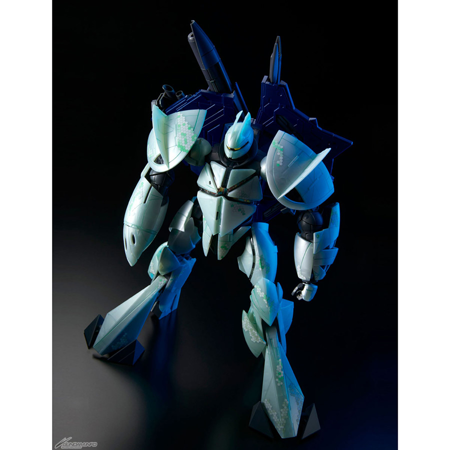 メタリック成形色を採用！「MG ∀ガンダム/ターンX［ナノスキン