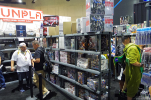 ガンプラ販売コーナーは大盛況！