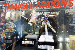 ブースではMETAL BUILDシリーズの新作を販売！