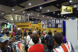 日本のアニメグッズを販売する「BAIT」ブースでは、北米で展開中の「GUNDAM UNIVERSE」シリーズを販売！