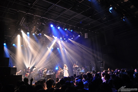 新曲やボーカルアレンジを披露し大盛況に ガンダムuc 澤野弘之 Aimerコラボライブ Unchild レポート Gundam Info 新曲やボーカルアレンジを披露し大盛況に ガンダムuc 澤野弘之 Aimerコラボライブ Unchild レポート Gundam Info