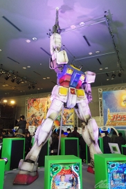 ラストシューティング立像が登場 フィーバー 機動戦士ガンダム Last Shooting 先行試打会レポート Gundam Info ラストシューティング立像が登場 フィーバー 機動戦士ガンダム Last Shooting 先行試打会レポート Gundam Info