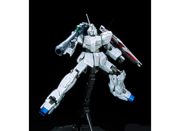MG 1/100 ユニコーンガンダム（レッド/グリーン TWIN FRAME