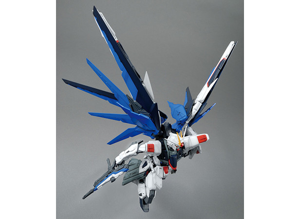 MG 1/100 フリーダムガンダム Ver.2.0 | GUNDAM.INFO MG 1/100 フリーダムガンダム Ver.2.0 | GUNDAM.INFO