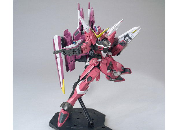 MG 1/100 ジャスティスガンダム Amazon | MG 機動戦士ガンダムSEED ジャスティスガンダム 1/100