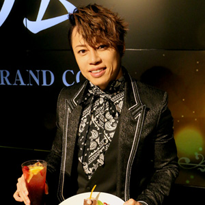 ハイネ 西川貴教誕生日記念 グフイグナイテッド プレート も登場 ガンダムカフェtokyo スペシャルプログラム レポート Gundam Info ハイネ 西川貴教誕生日記念 グフイグナイテッド プレート も登場 ガンダムカフェtokyo スペシャルプログラム レポート Gundam Info