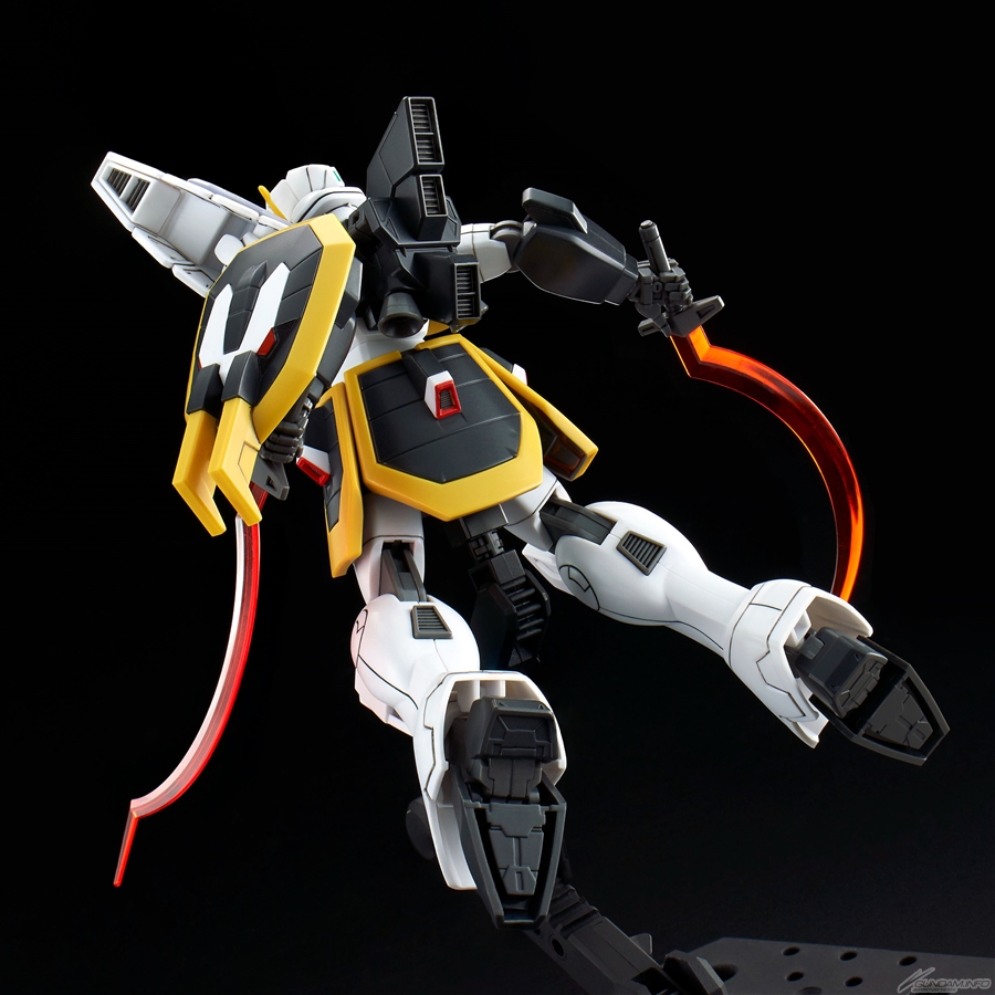 HG「ガンダムサンドロック改」と「ヴァイエイト&メリクリウス」本日13