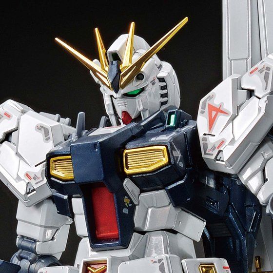 室外 RG νガンダム チタニウムフィニッシュ\u0026RGサザビー