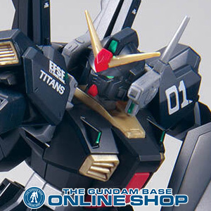 完成品 EG ガンダム [リサーキュレーションカラー/ネオンブルー] 組立て済み EG RX-78-2 ガンダム ［リサーキュレーションカラー/ネオン